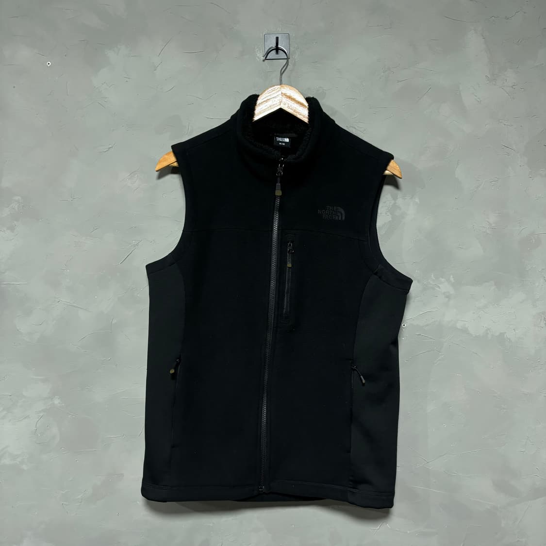 노스페이스 후리스 조끼 검정 상품이미지1