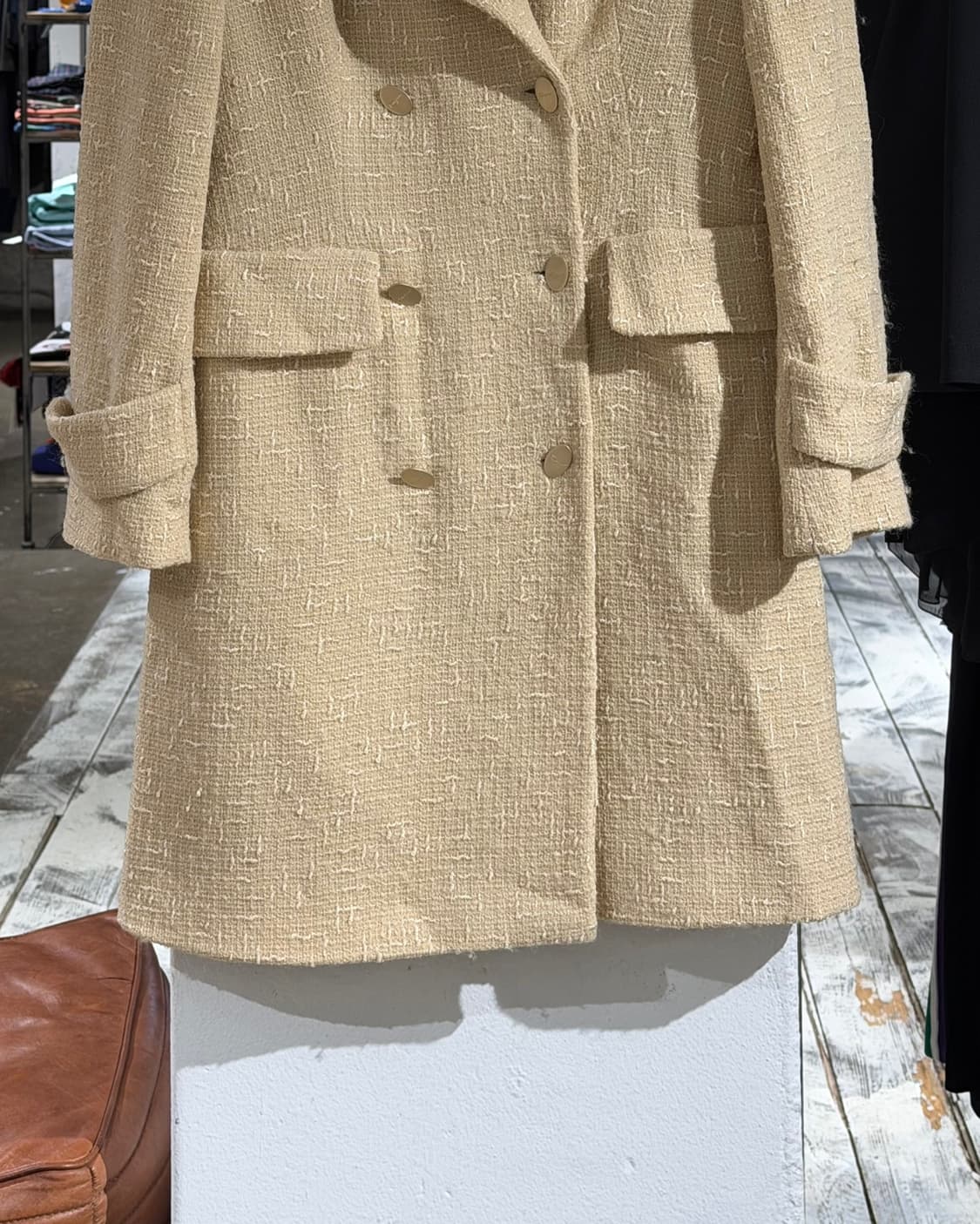 살바토레 페라가모 라이트골드 울 트위드 더블버튼 롱코트 상품이미지5