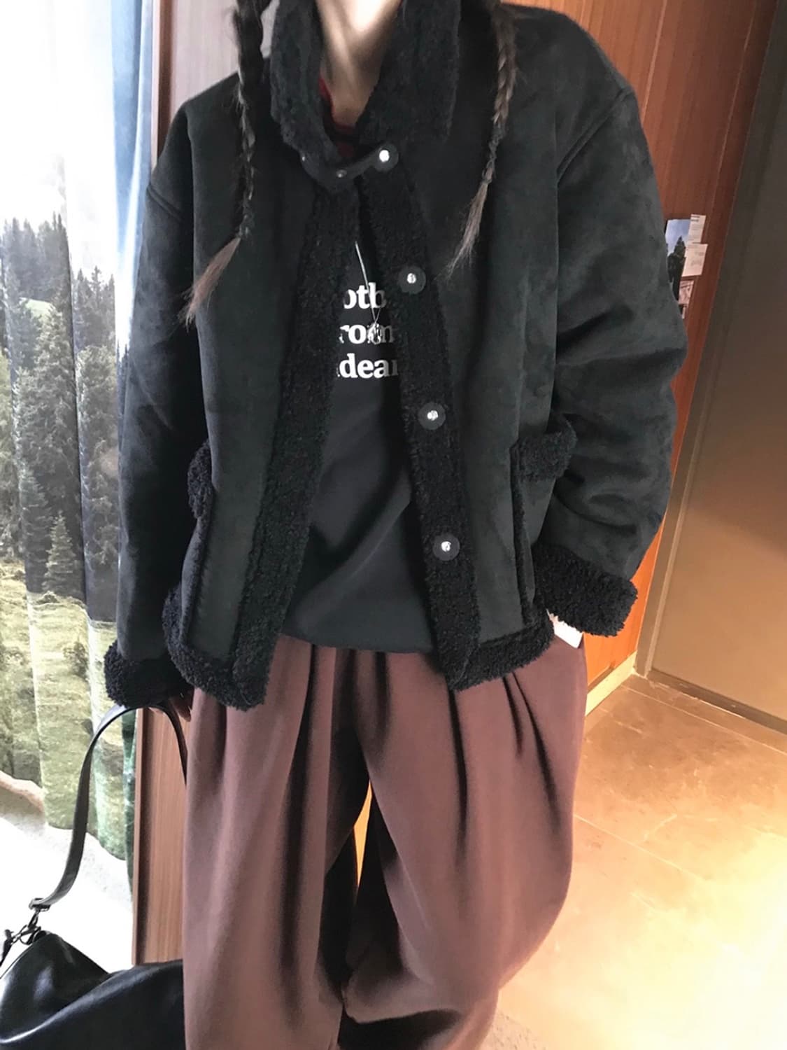 예모마일 에덴 무스탕 점퍼 블랙  상품이미지5