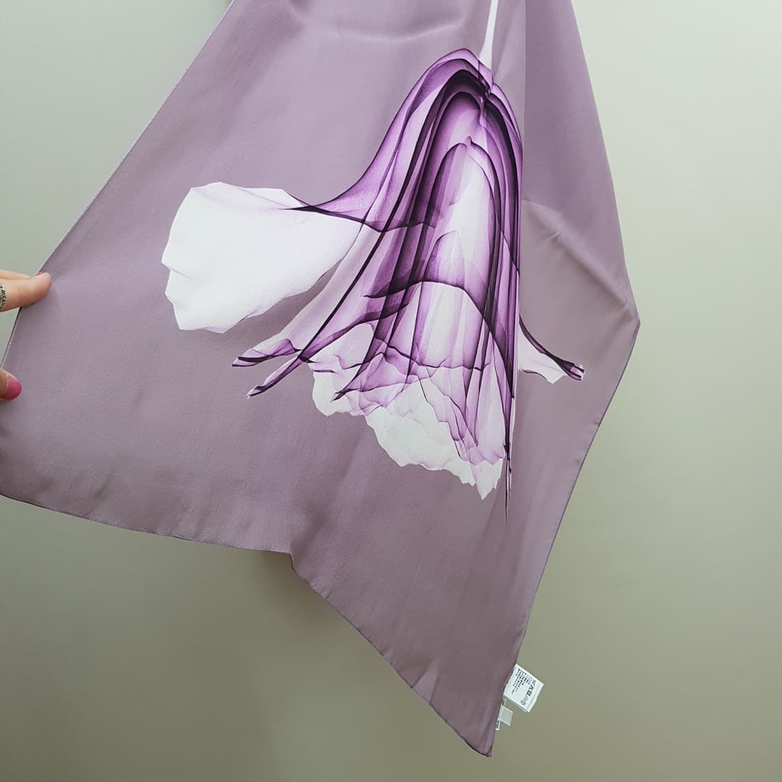 막스마라 실크 플라워 패턴 스카프 상품이미지2