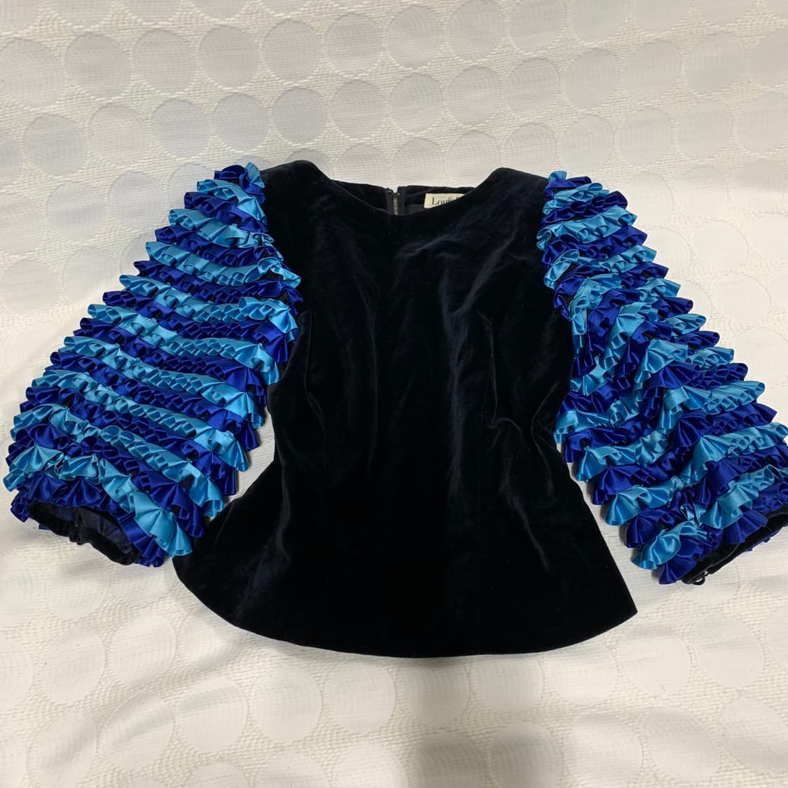 Louis Feraud 실크 벨벳 상의 상품이미지4