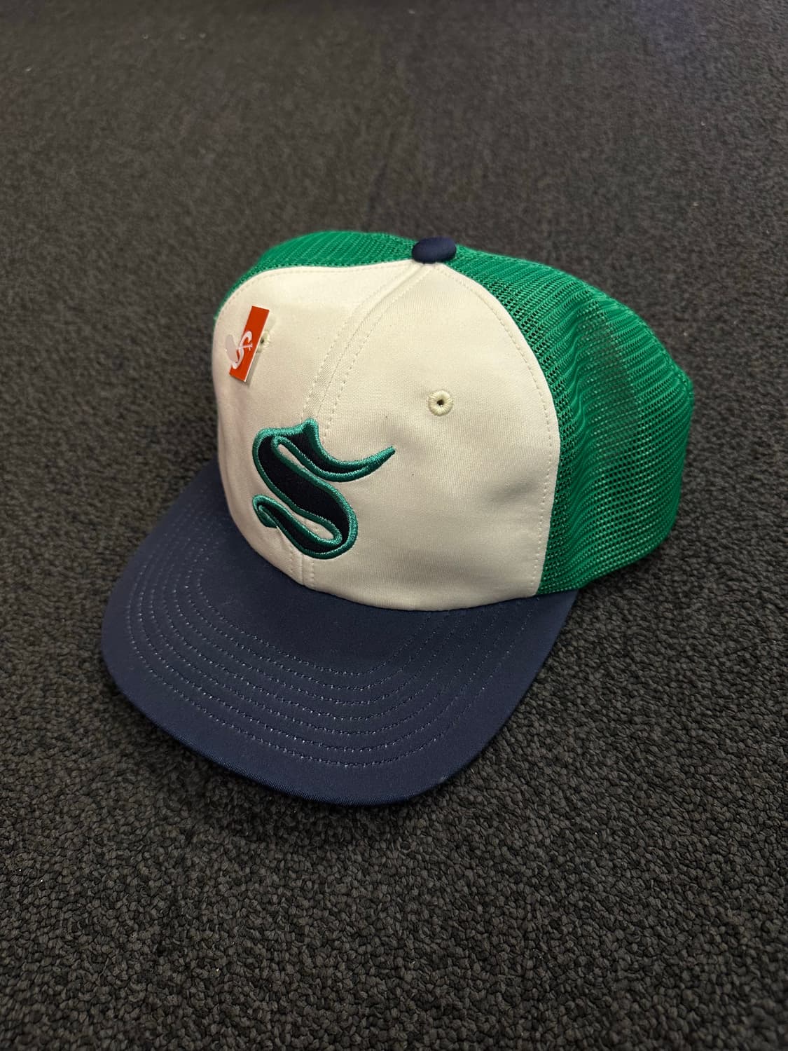 슈프림 콘트라스트 S 메쉬 백 6-패널 그린 모자 팝니다 상품이미지2