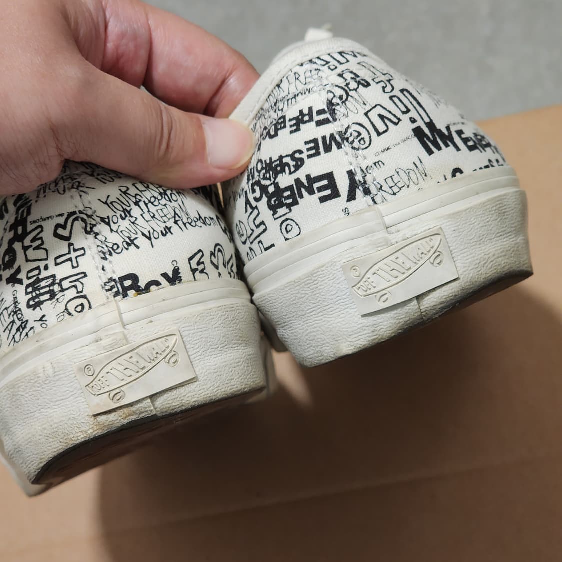 반스 볼트 × CDG OG 어센틱 LX 메세지 화이트 상품이미지3