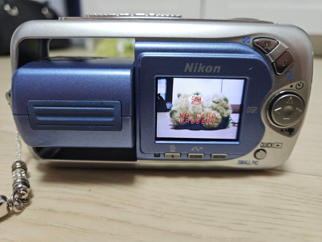 니콘 쿨픽스2500 상품이미지7