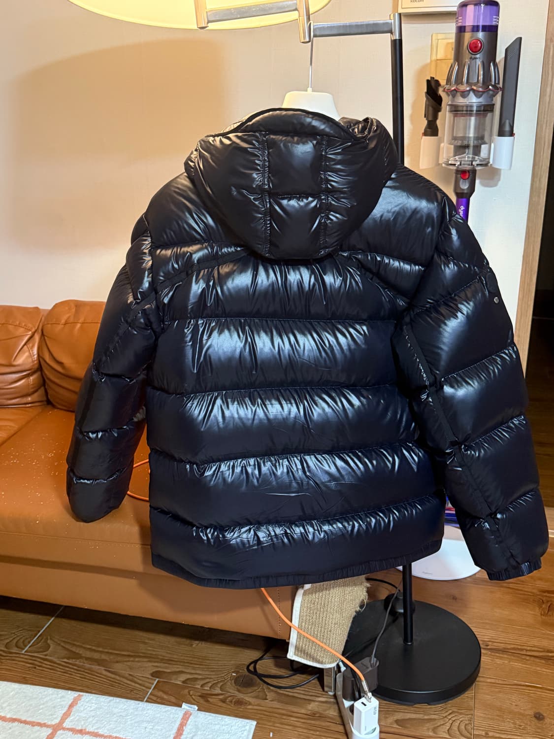 몽클레어 알릭스 알몬드 패딩 3사이즈 상품이미지2