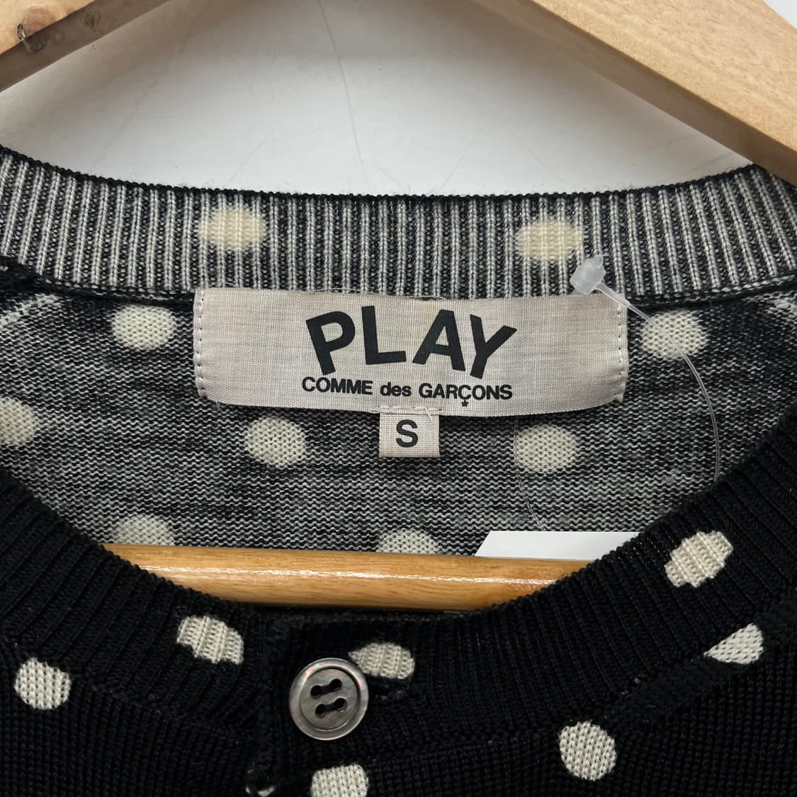 꼼데가르송 플레이 도트 가디건 블랙 여s 상품이미지4
