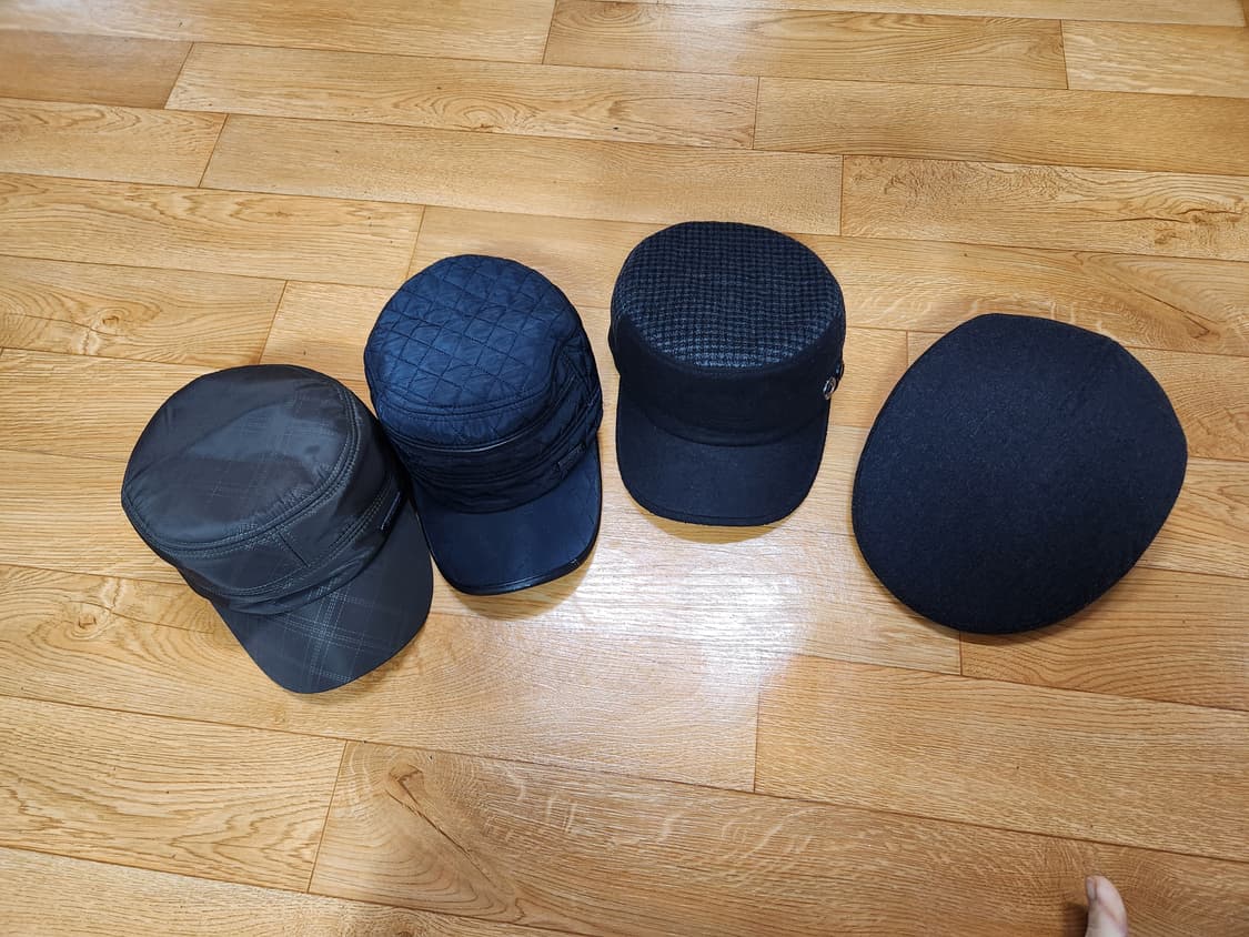 남성 겨울모자 4종 세트 (캡모자/헌팅캡) 상품이미지1