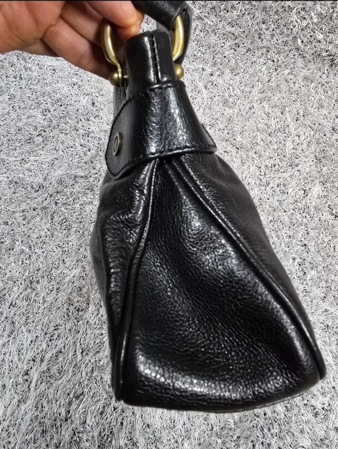 마크제이콥스 레더 숄더백 상품이미지4