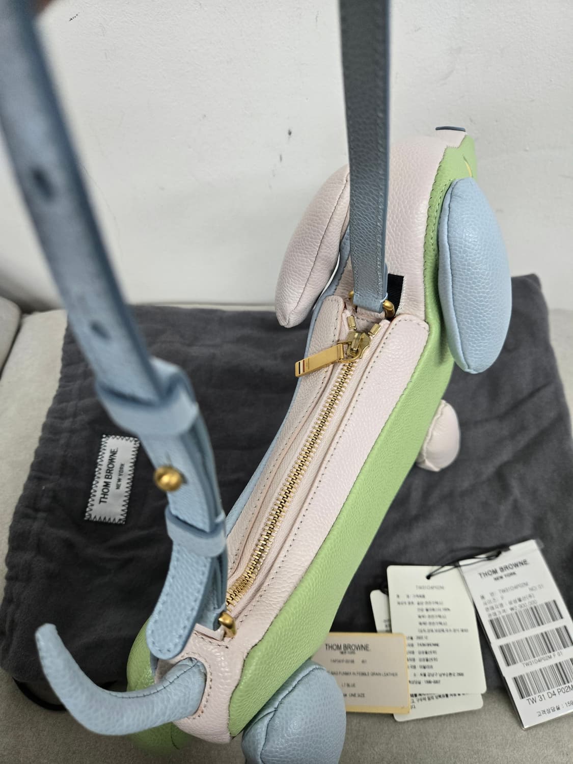 [보증서 정품] 톰브라운 멀티컬러 헥터백 상품이미지1