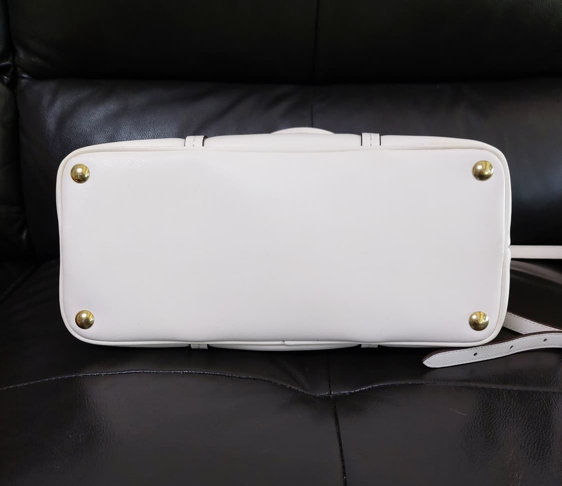 코치 페이튼 레더 코레 돔 사첼백

 상품이미지5