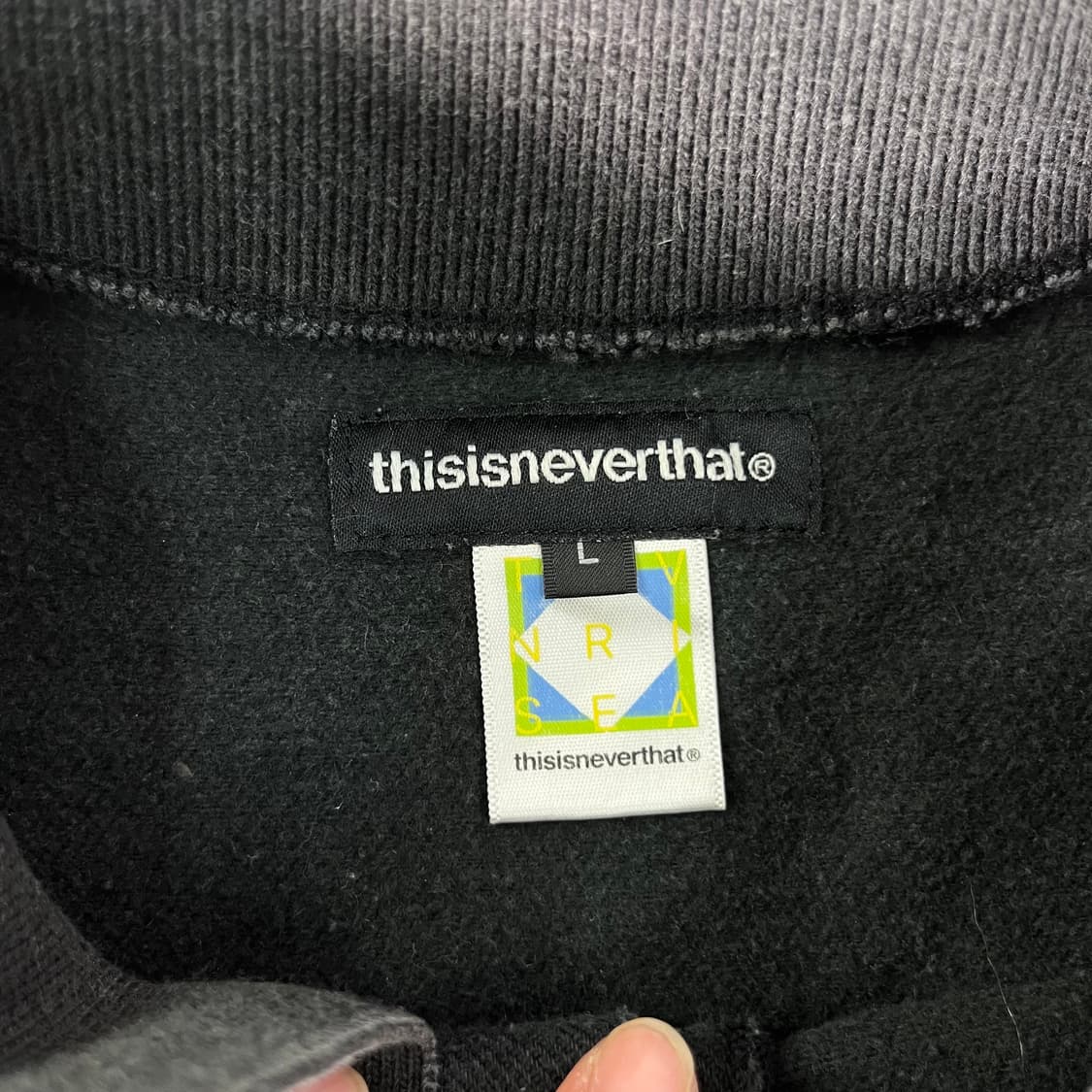 100 디스이즈네버댓 사이드라인 스냅 카라넥 맨투맨 상품이미지2