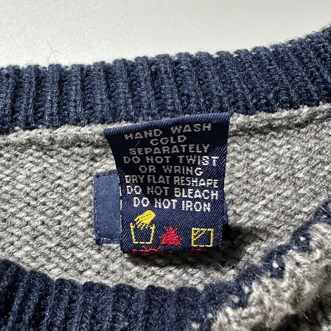 스투시 90‘s 체스트로고 라운드 니트 상품이미지5