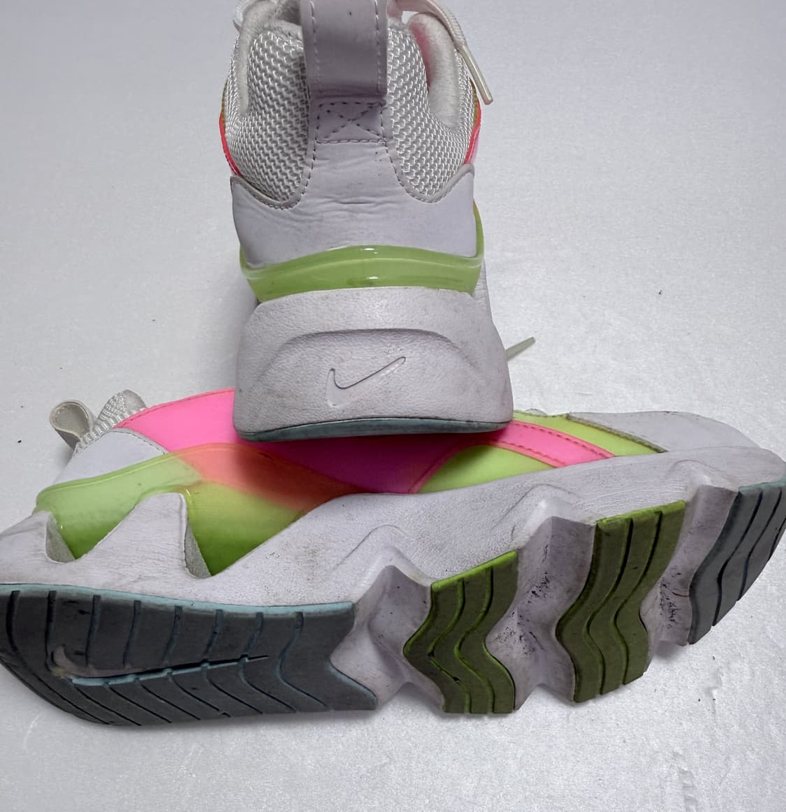 나이키 여성 러닝화 화이트 네온 스니커즈 240 상품이미지6