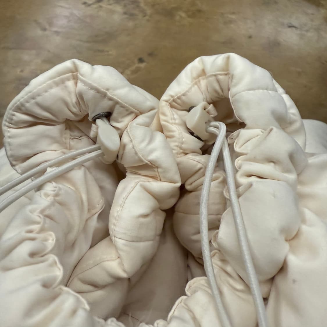 노스페이스 화이트 크림 아이보리 후드 숏패딩 상품이미지6