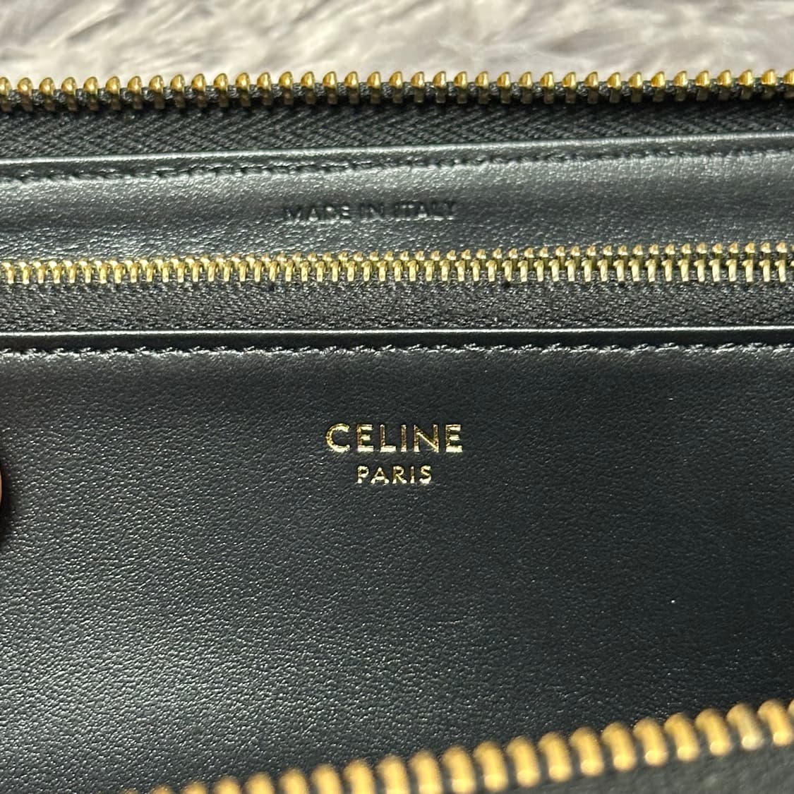 [정품 OS] 셀린느 트리옹프 캔버스 라지 지퍼돌이 장지갑 상품이미지4
