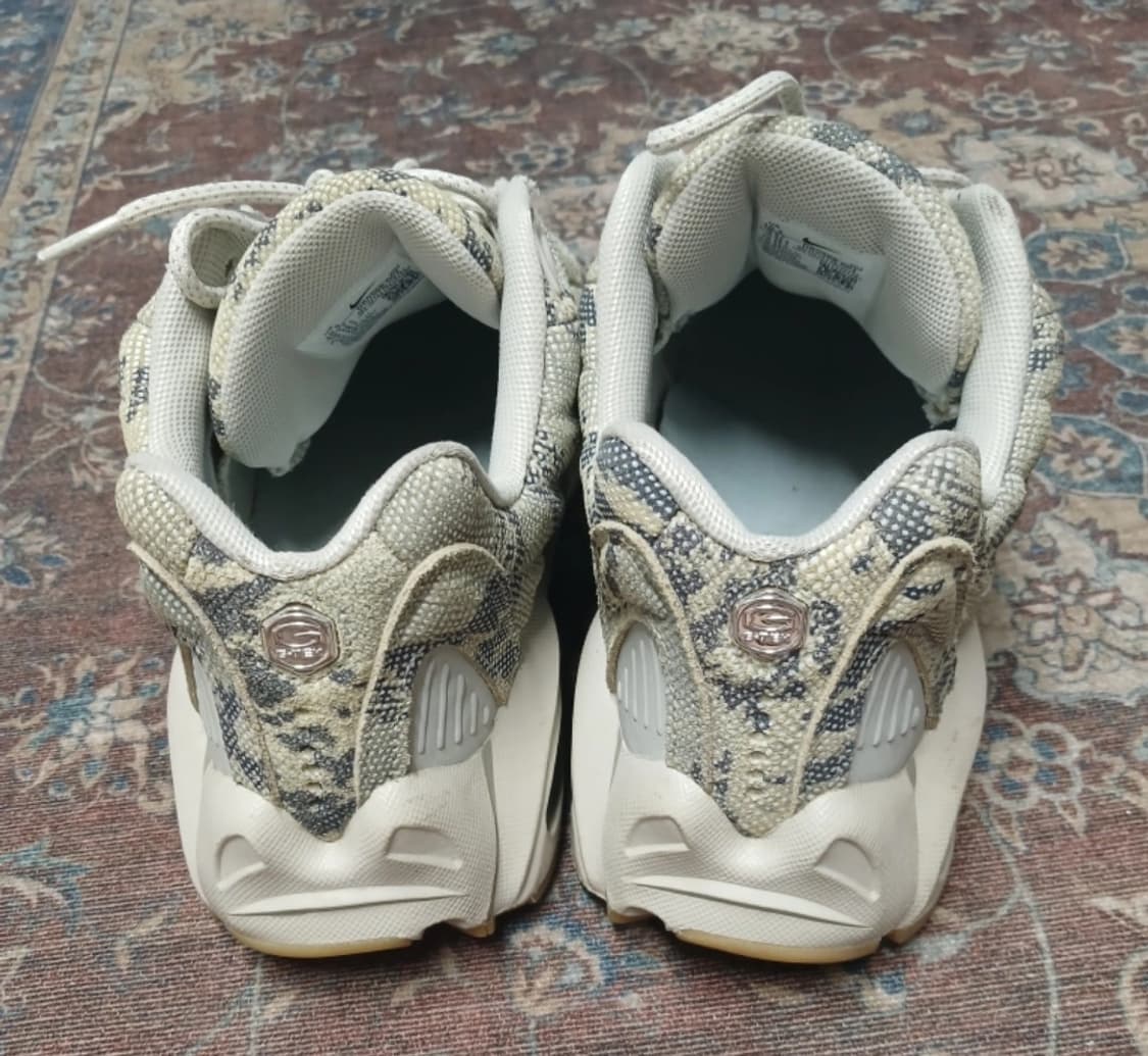 나이키 녹타 핫스텝 에어테라 라이트본  285 상품이미지3