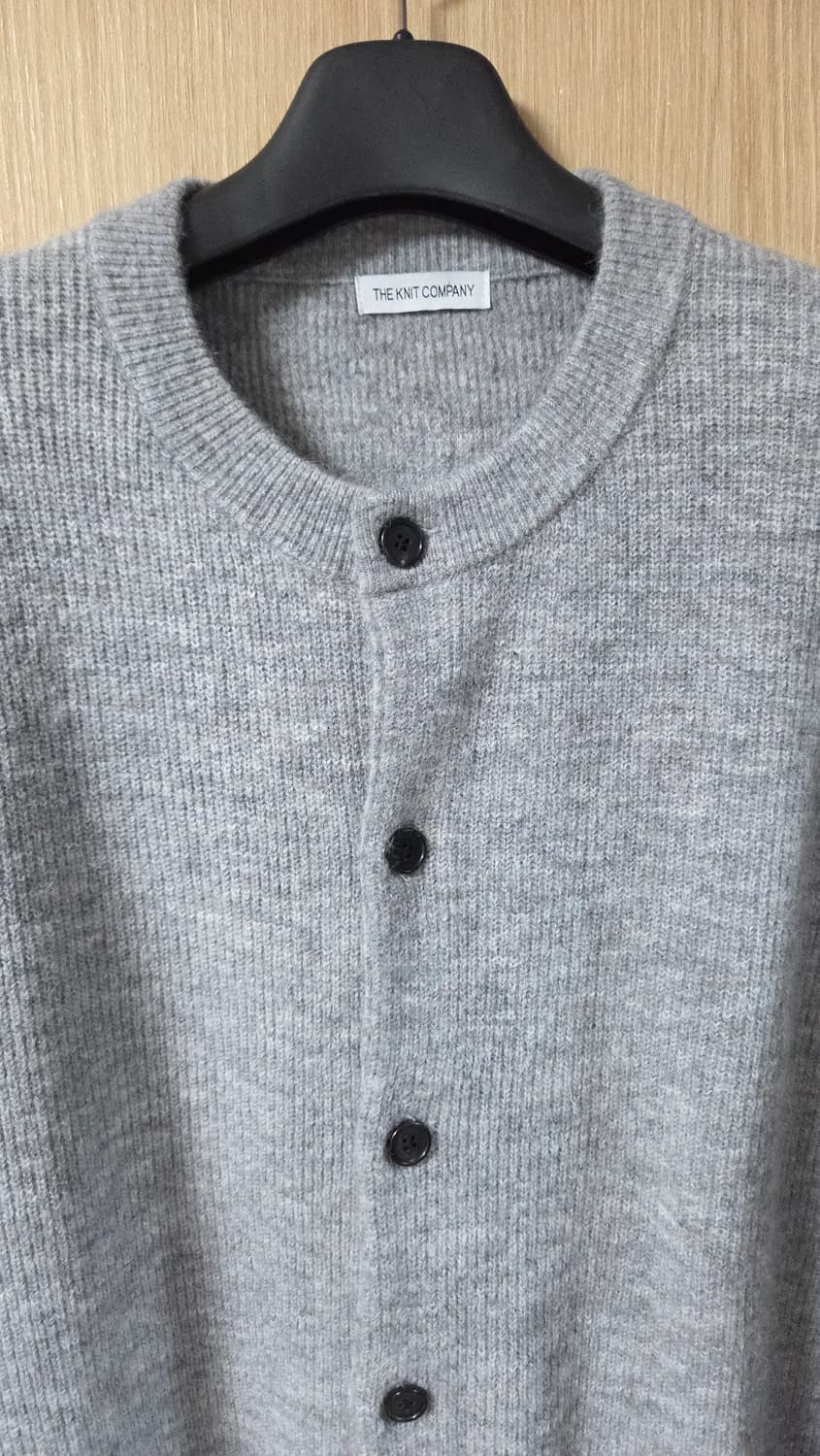 (착샷) 더니트컴퍼니 알파카 블렌드 라운드 니트 가디건 상품이미지2