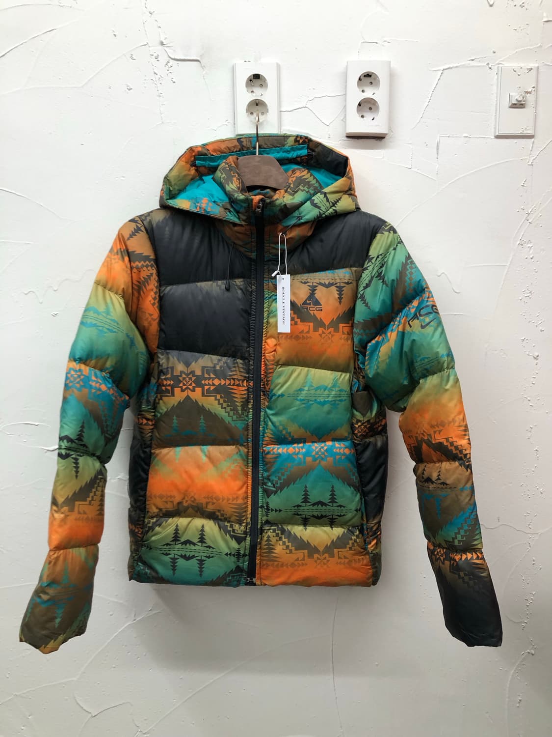 나이키 acg 나바호 구스 다운초 상품이미지1