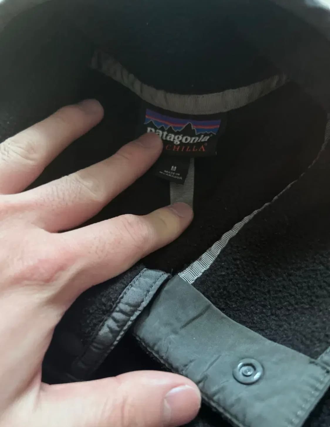 파타고니아 신칠라 플리스 스냅티 헤비웨이트 블랙 포지 M 상품이미지2