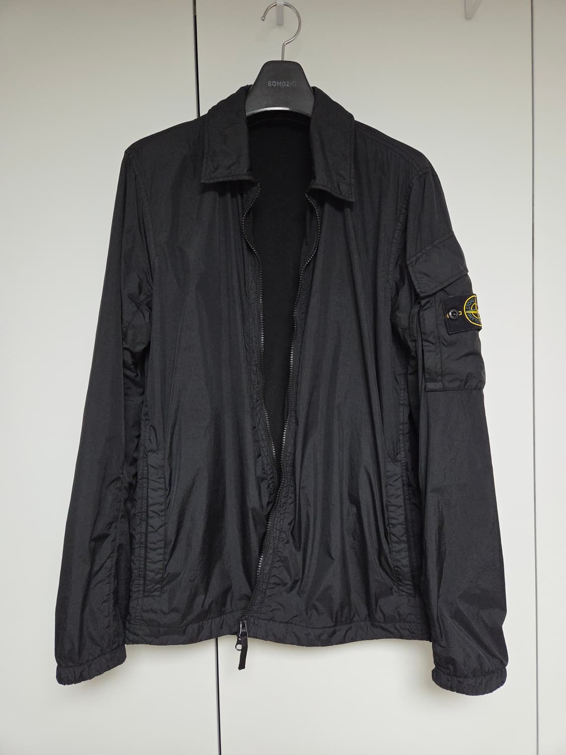 [매장판] 스톤아일랜드 22 크링클랩스 오버셔츠 L 상품이미지1