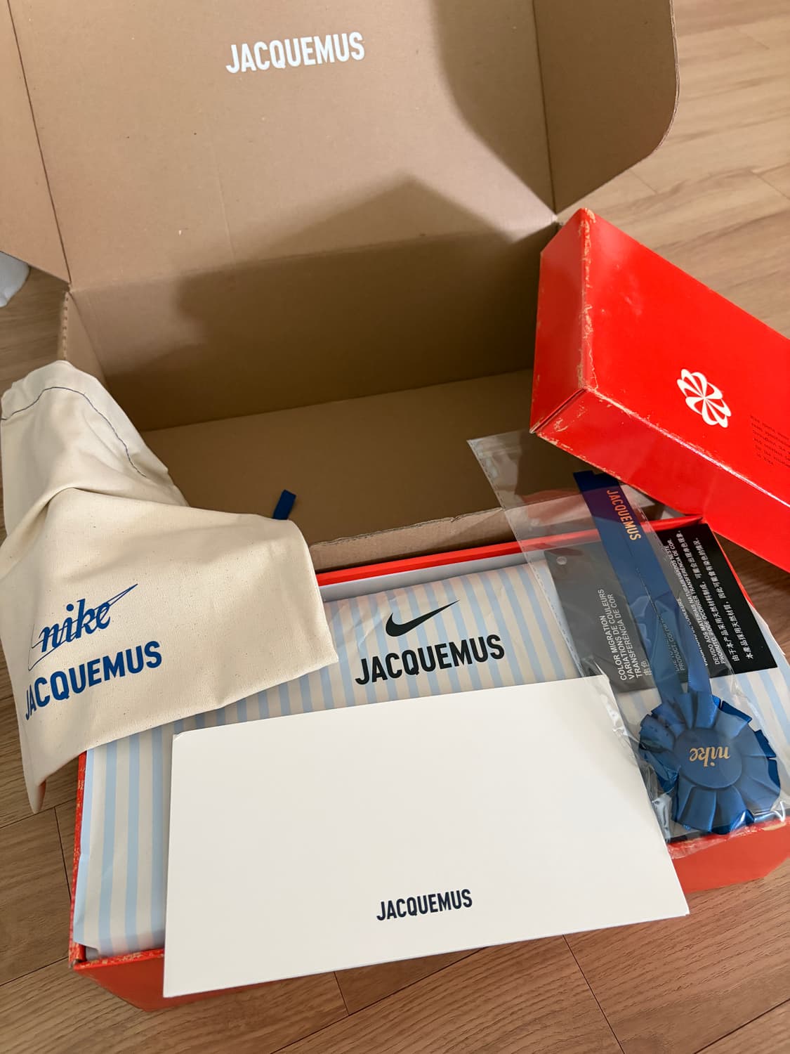 [45.5, 300] 자크뮈스x나이키 문슈즈 SP 소프트 펄 세일 상품이미지6