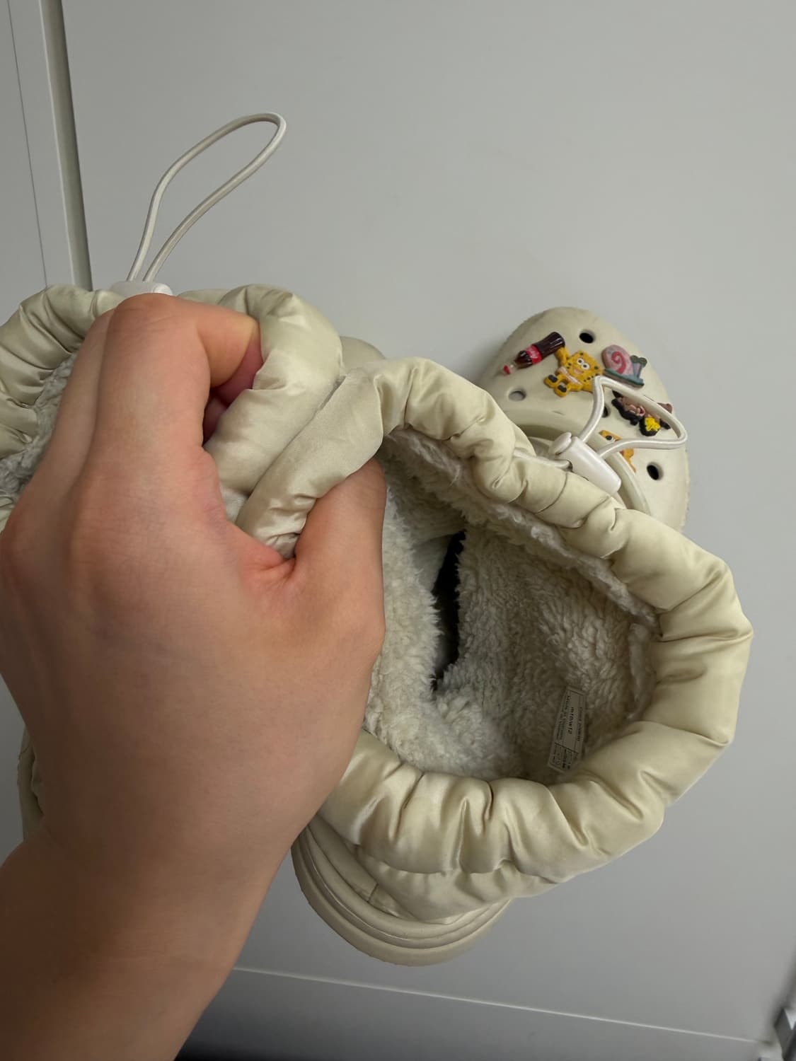 크록스 털 부츠 280 사이즈  10 us 사이즈  지비츠랑 다같이 붙어 상품이미지4