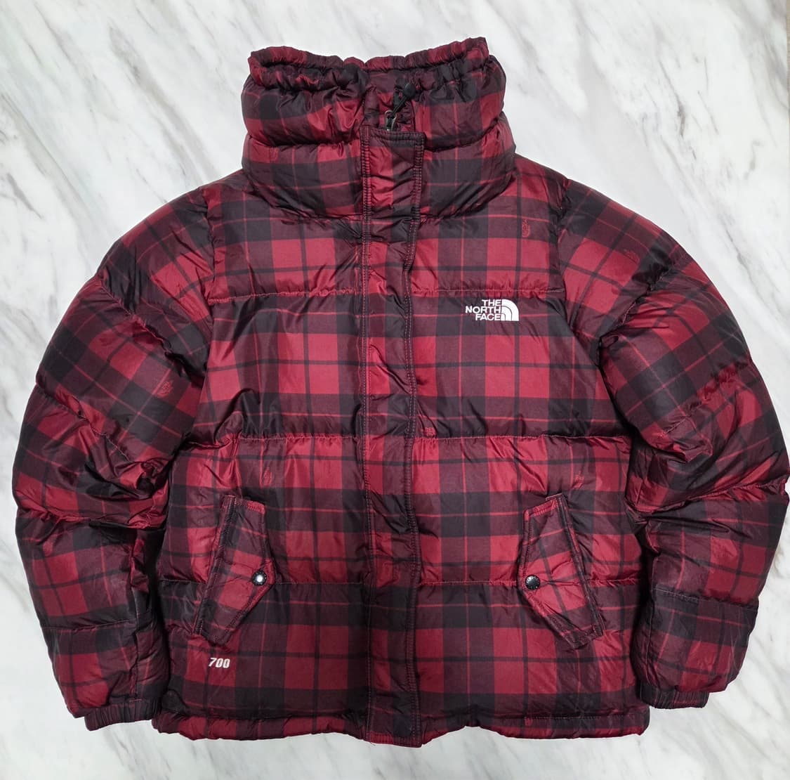 노스페이스 여성 체크 700 구스다운 눕시 패딩 상품이미지1
