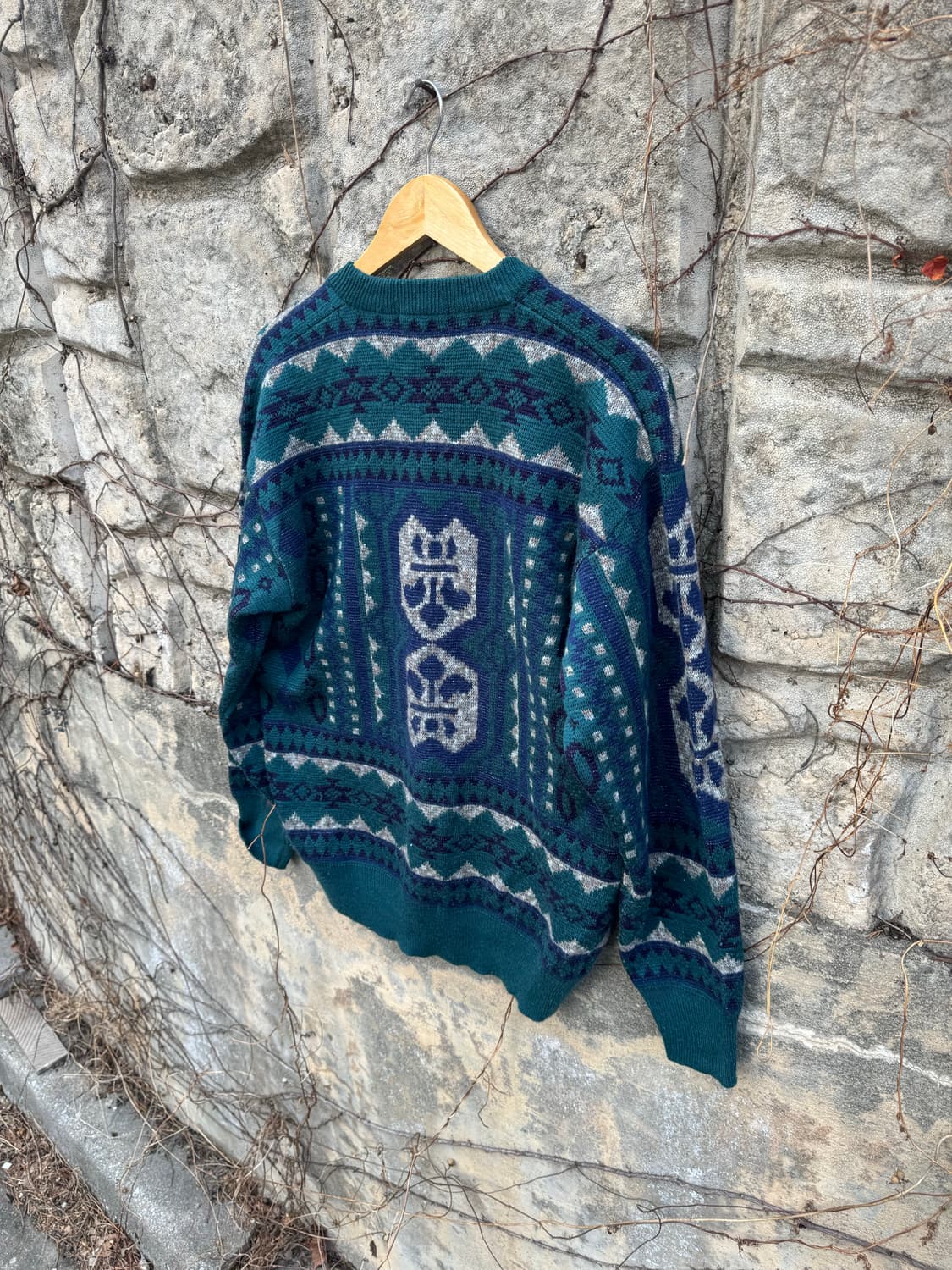 일본 빈티지 에스닉 패턴 v넥 니트  상품이미지4