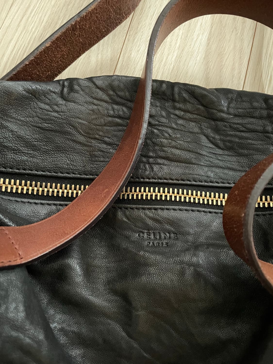 셀린느 풀그레인 레더 숄더백 볼링백 상품이미지2