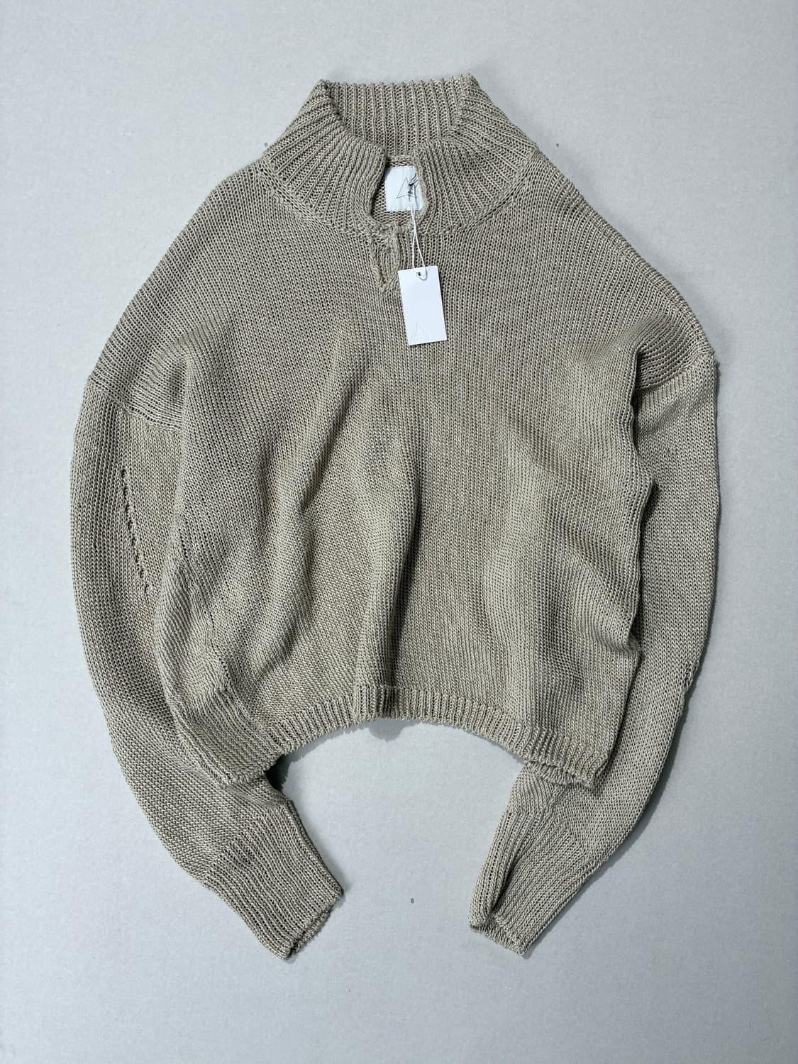 ROA 로아 하이킹 컷아웃 펀칭 디테일 폴로 니트 베이지 M사이즈 상품이미지1