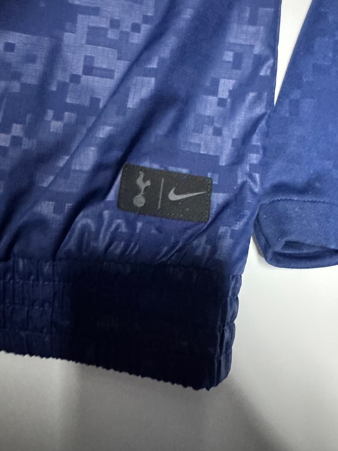 희귀!! 나이키 x 토트넘 빅 로고 윈드러너 반집업 M ~ L 네이비 상품이미지3