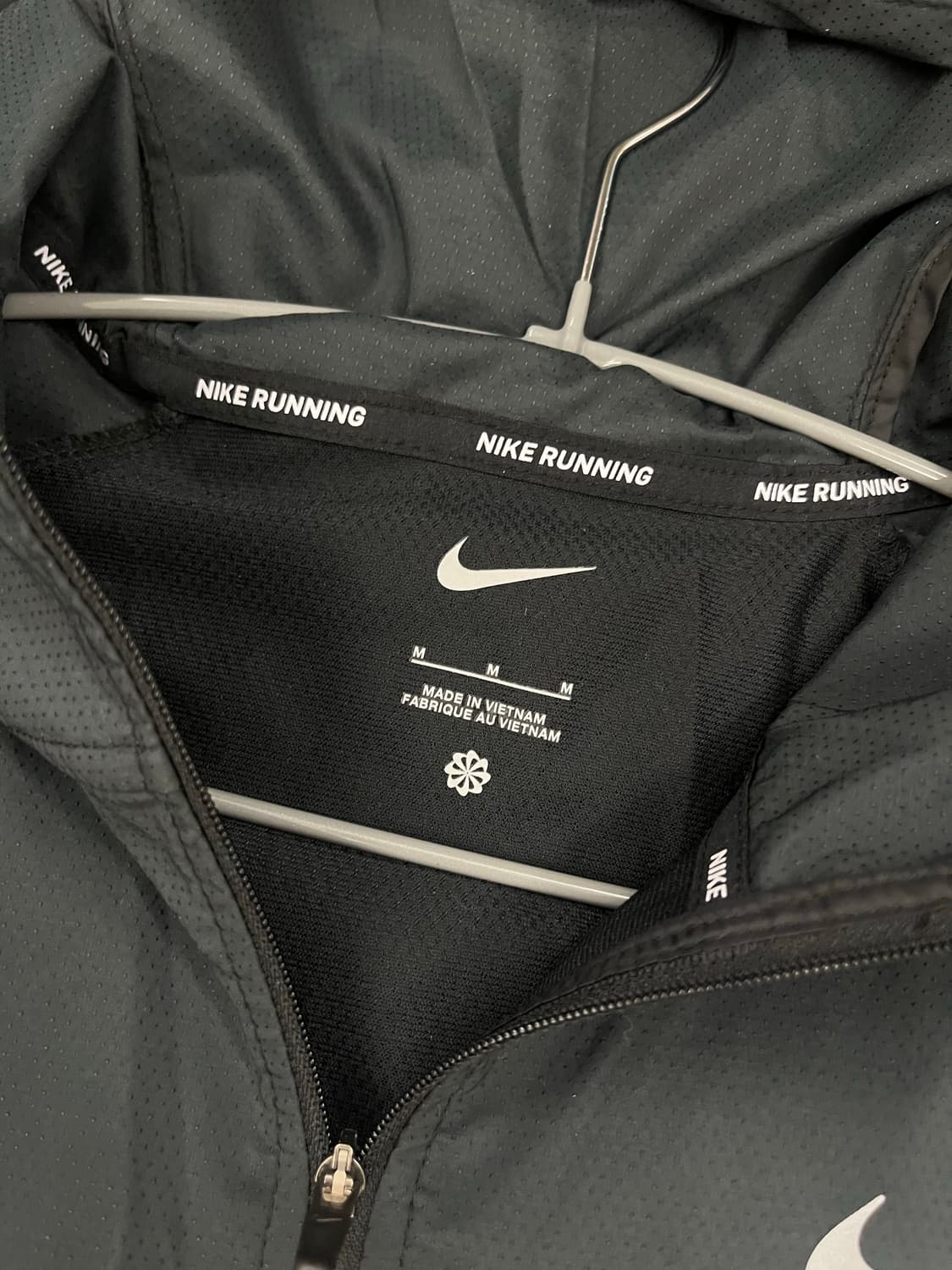 정품 나이키 러닝 바람막이 M(100) 상품이미지4