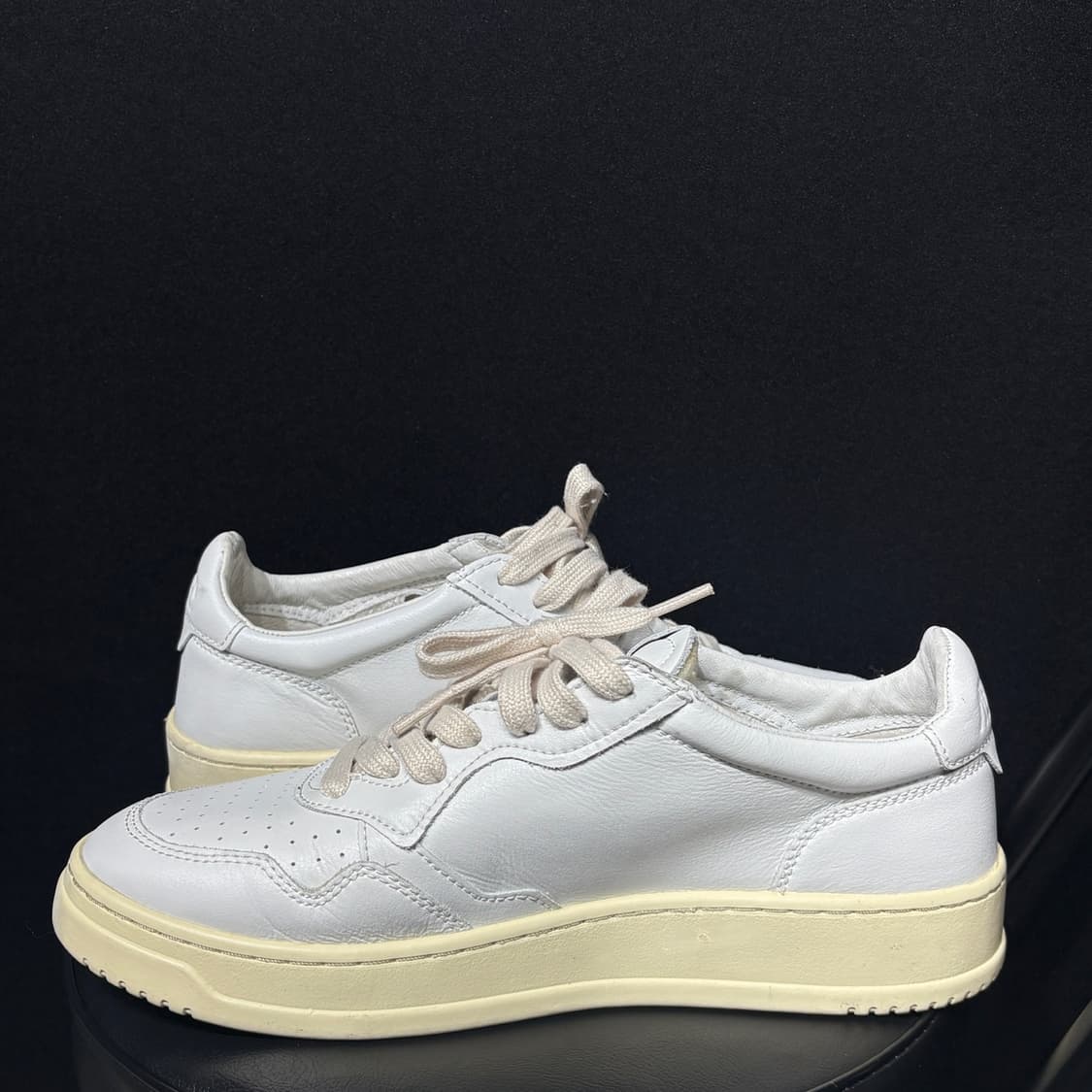 오트리 화이트 스니커즈 상품이미지9