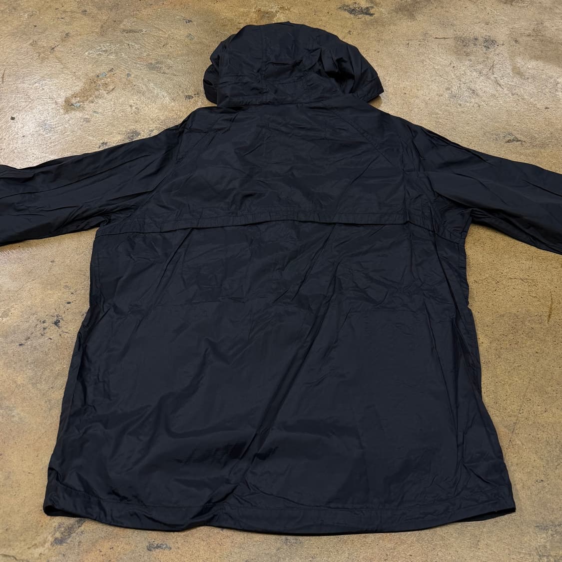 [정품/105] 아식스 블랙 바람막이 후드 자켓 b18 상품이미지4