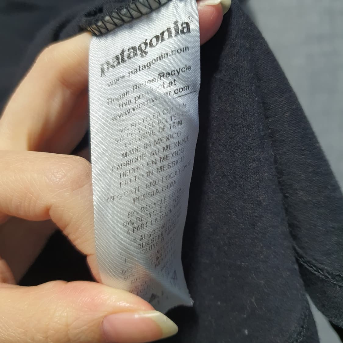파타고니아 레귤러핏 포켓 반팔 티셔츠 블랙  상품이미지5