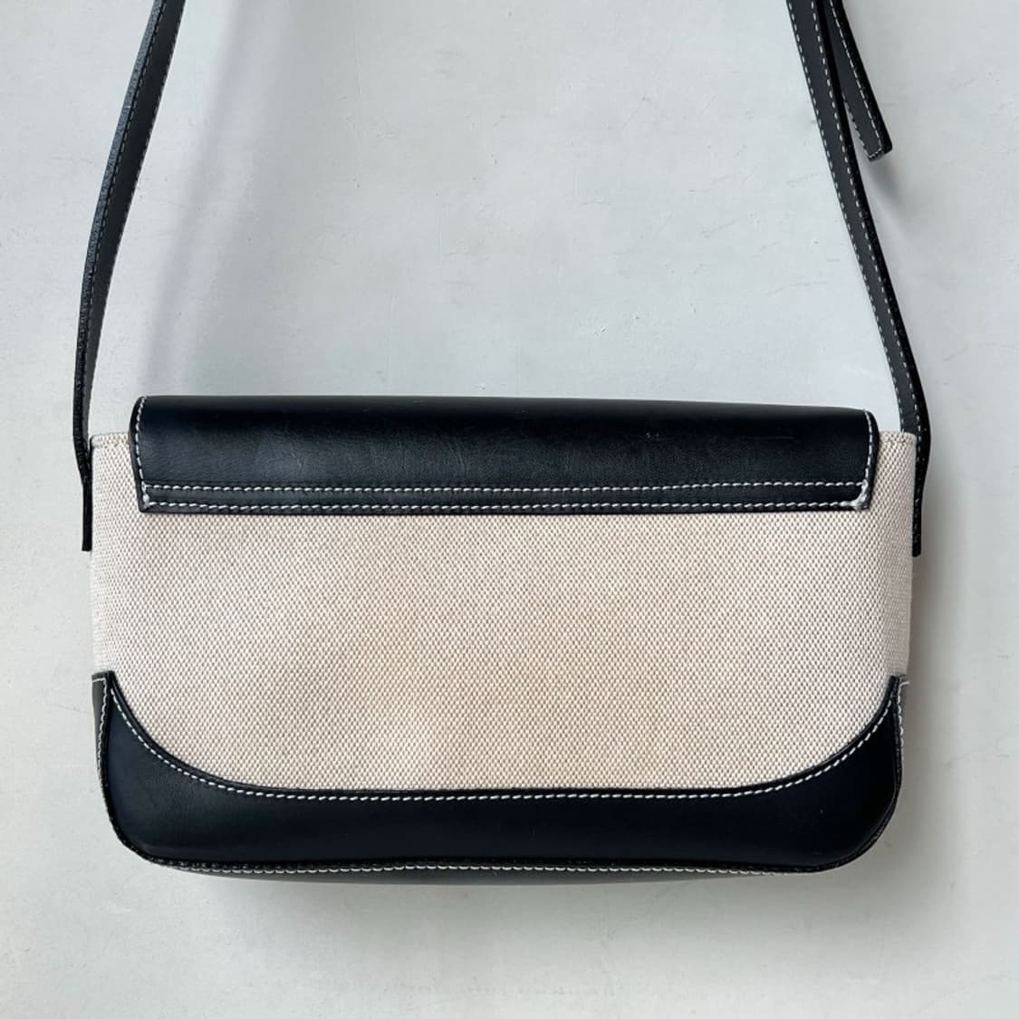 courreges / 쿠레쥬 블랙 레더 크로스백   상품이미지6