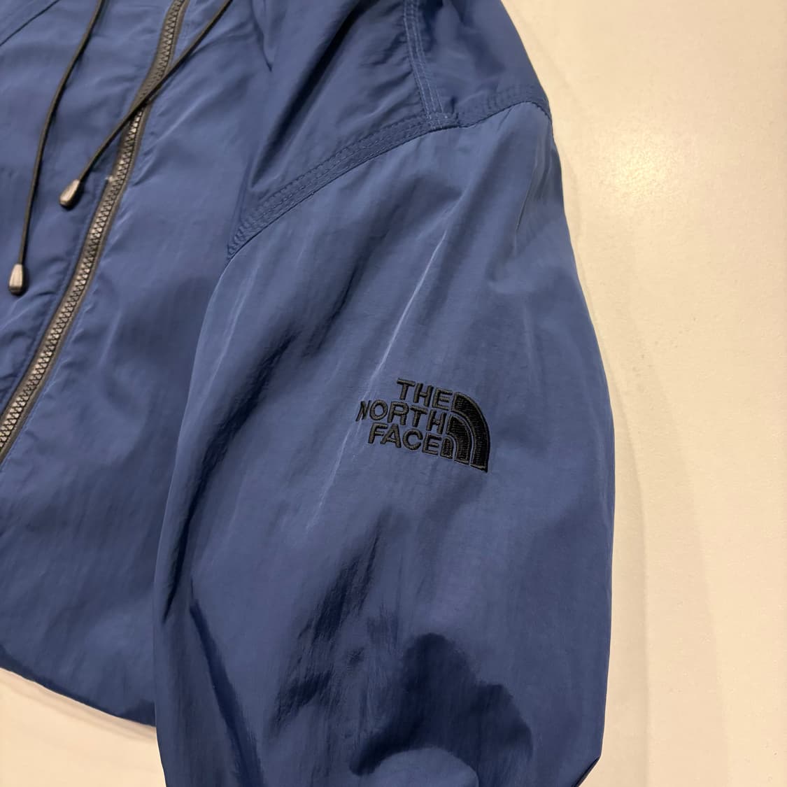 [100] 노스페이스 화이트라벨 페럼 네이비 바람막이 후드 자켓 D388 상품이미지6