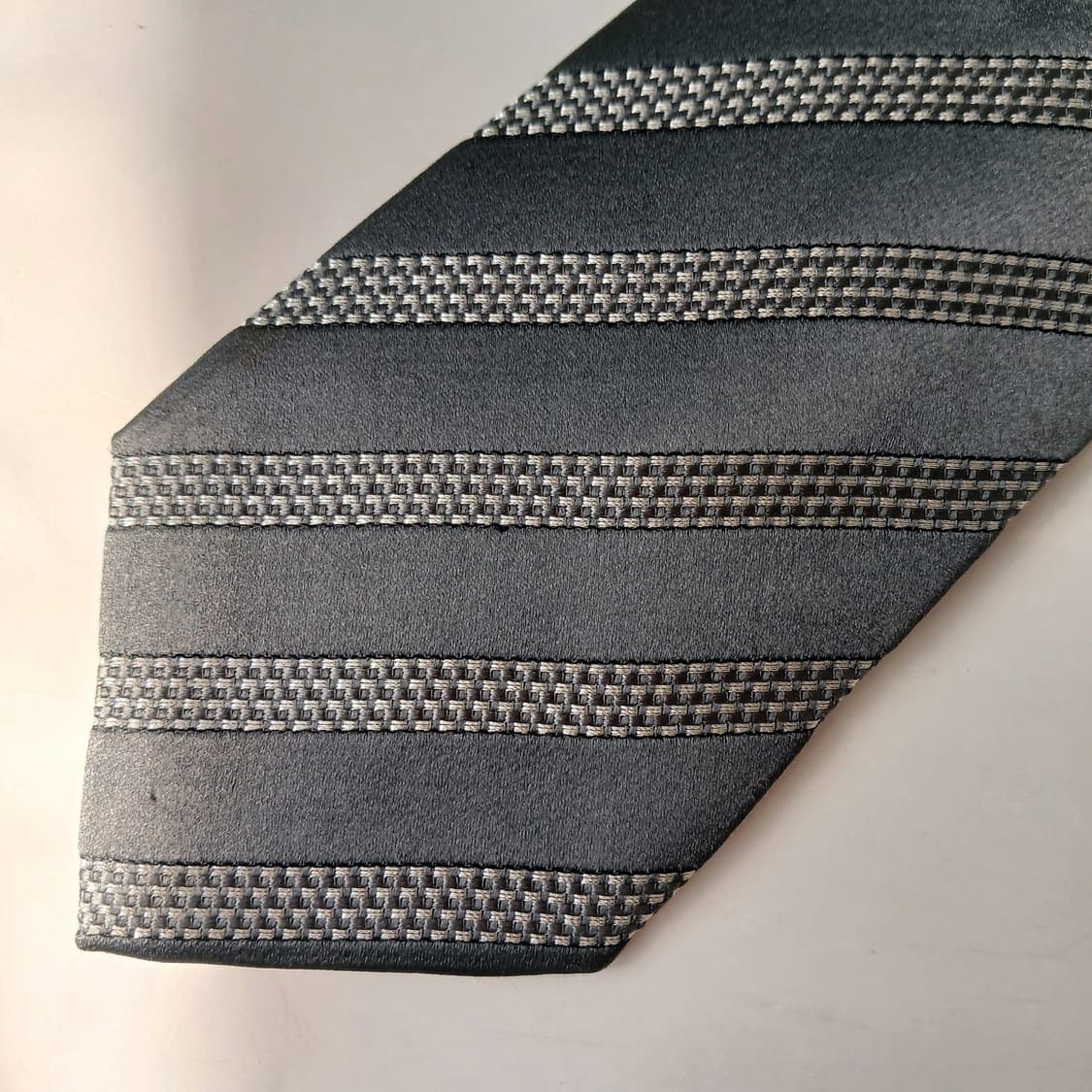 에르메네질도 제냐 스트라이프 넥타이 9.3cm A~A+등급 E775 상품이미지10