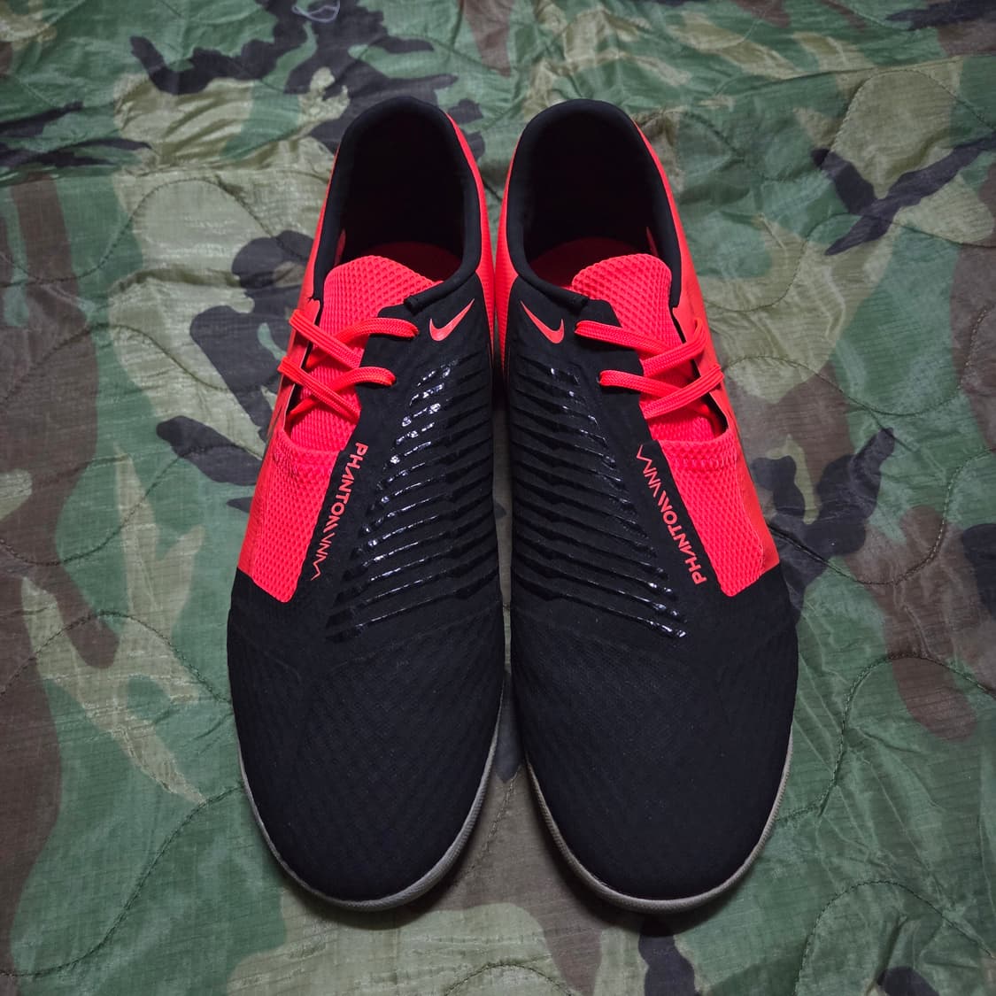 Nike Phantom Venom Academy TF 팬텀 베놈 풋살화 상품이미지3