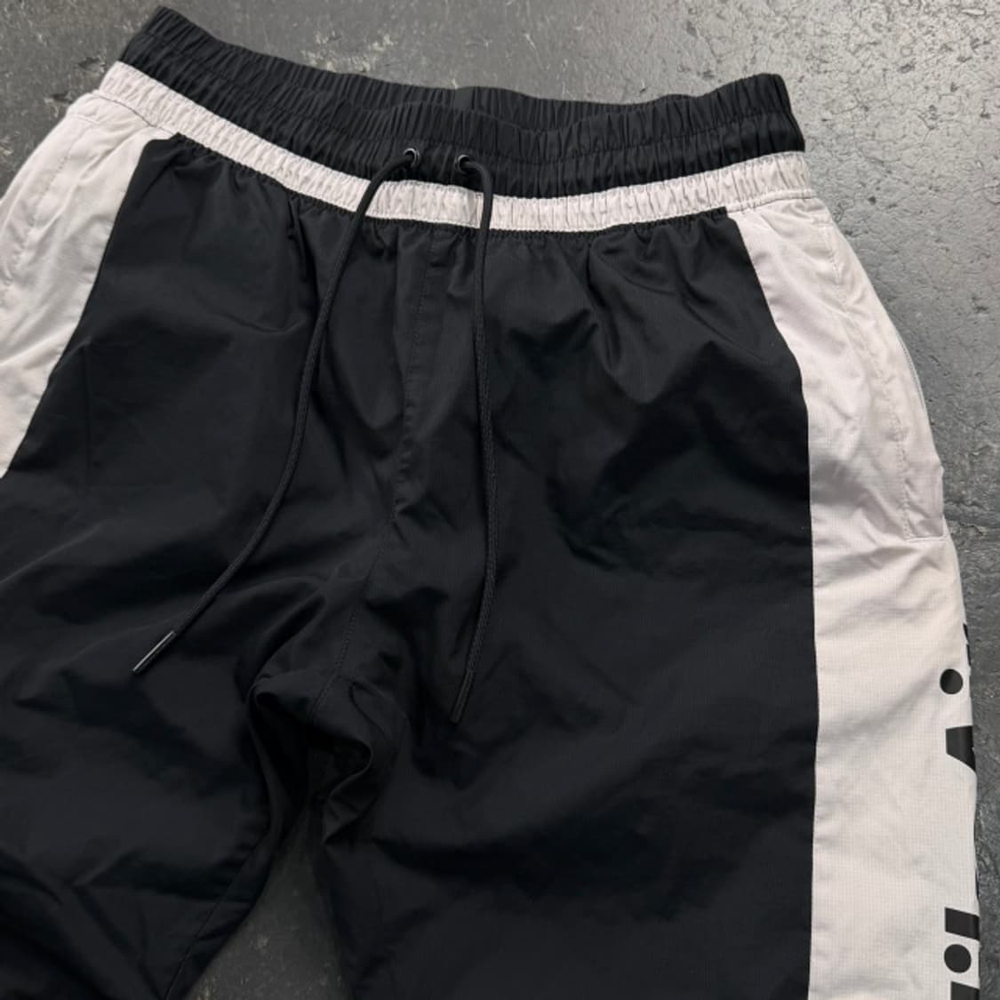 95-100 나이키 에어 나일론 팬츠 상품이미지2