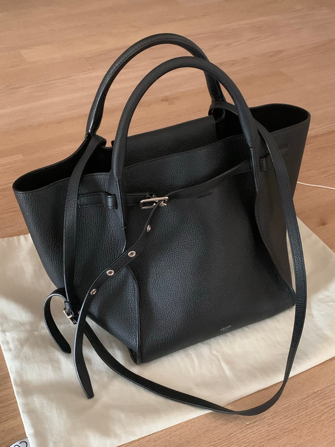 올드 셀린 빅백 스몰 롱스트랩 블랙 (피비 파일로) 상품이미지1