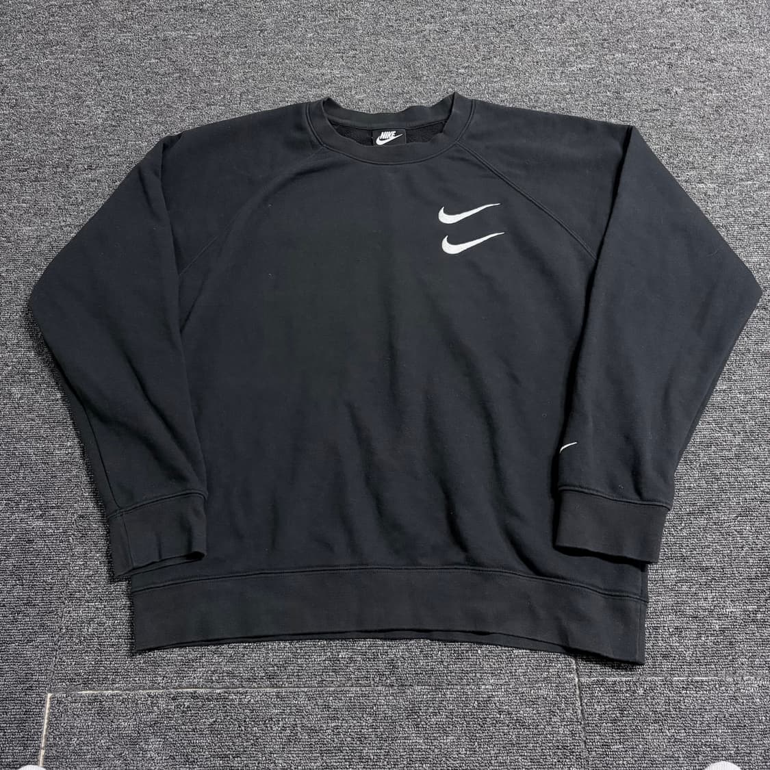 나이키 더블 스우시 맨투맨 상품이미지1