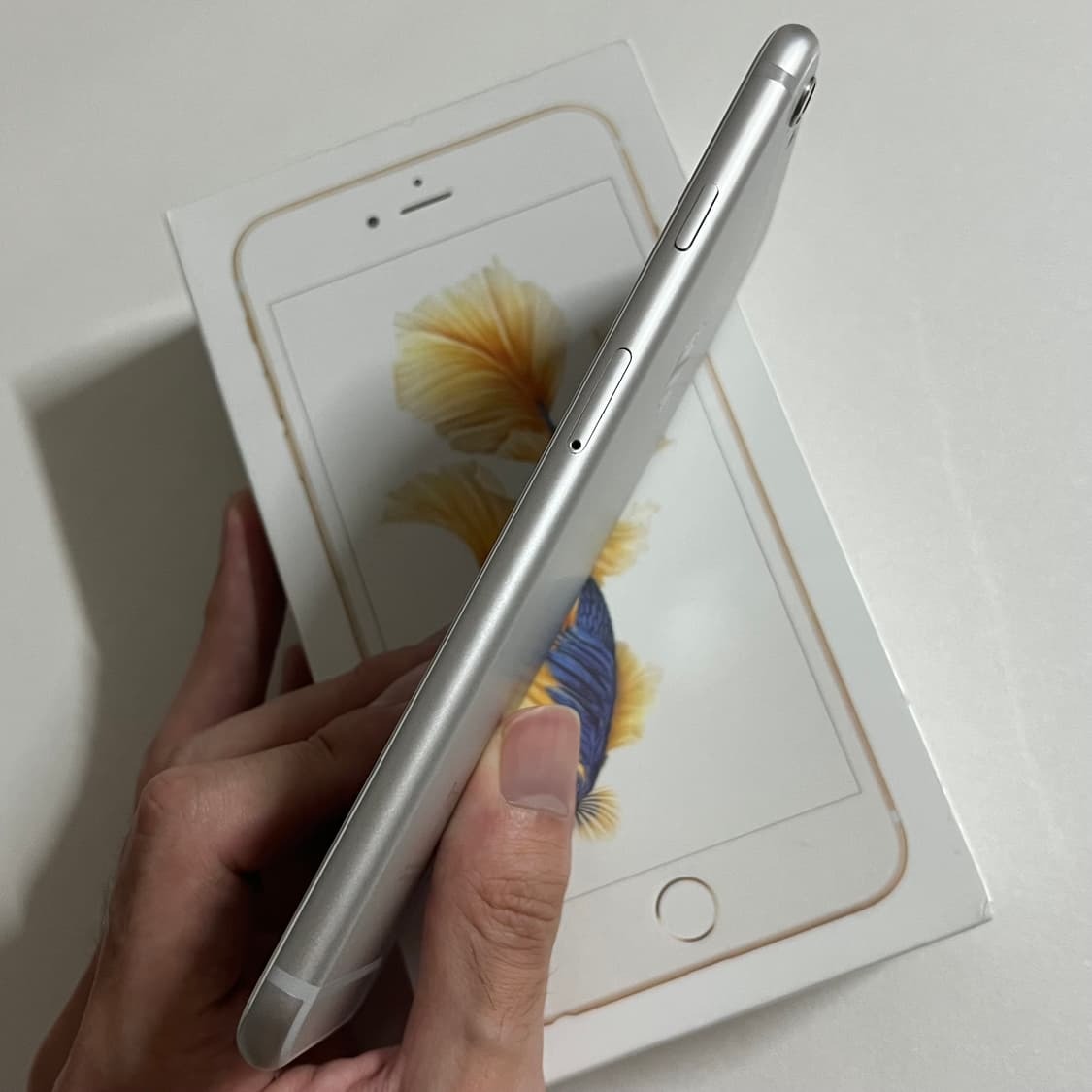 무음 카메라 아이폰 6s 플러스 실버 128기가 상품이미지3