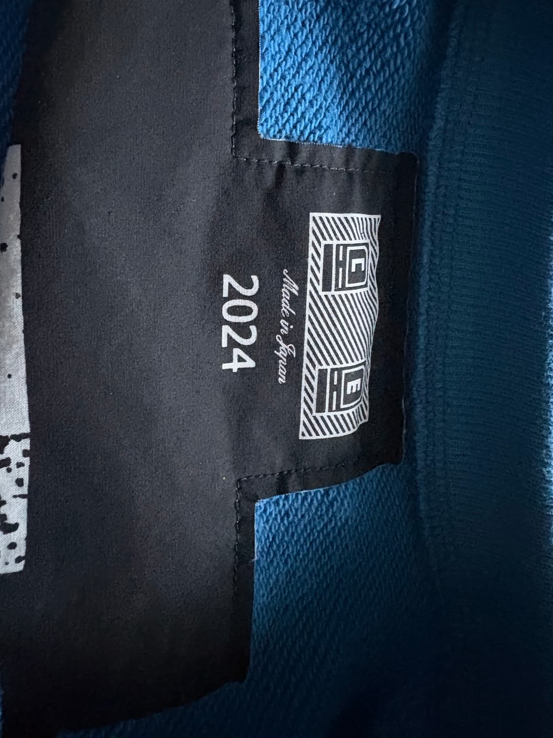 카브엠트 2024 스웻셔츠 상품이미지3