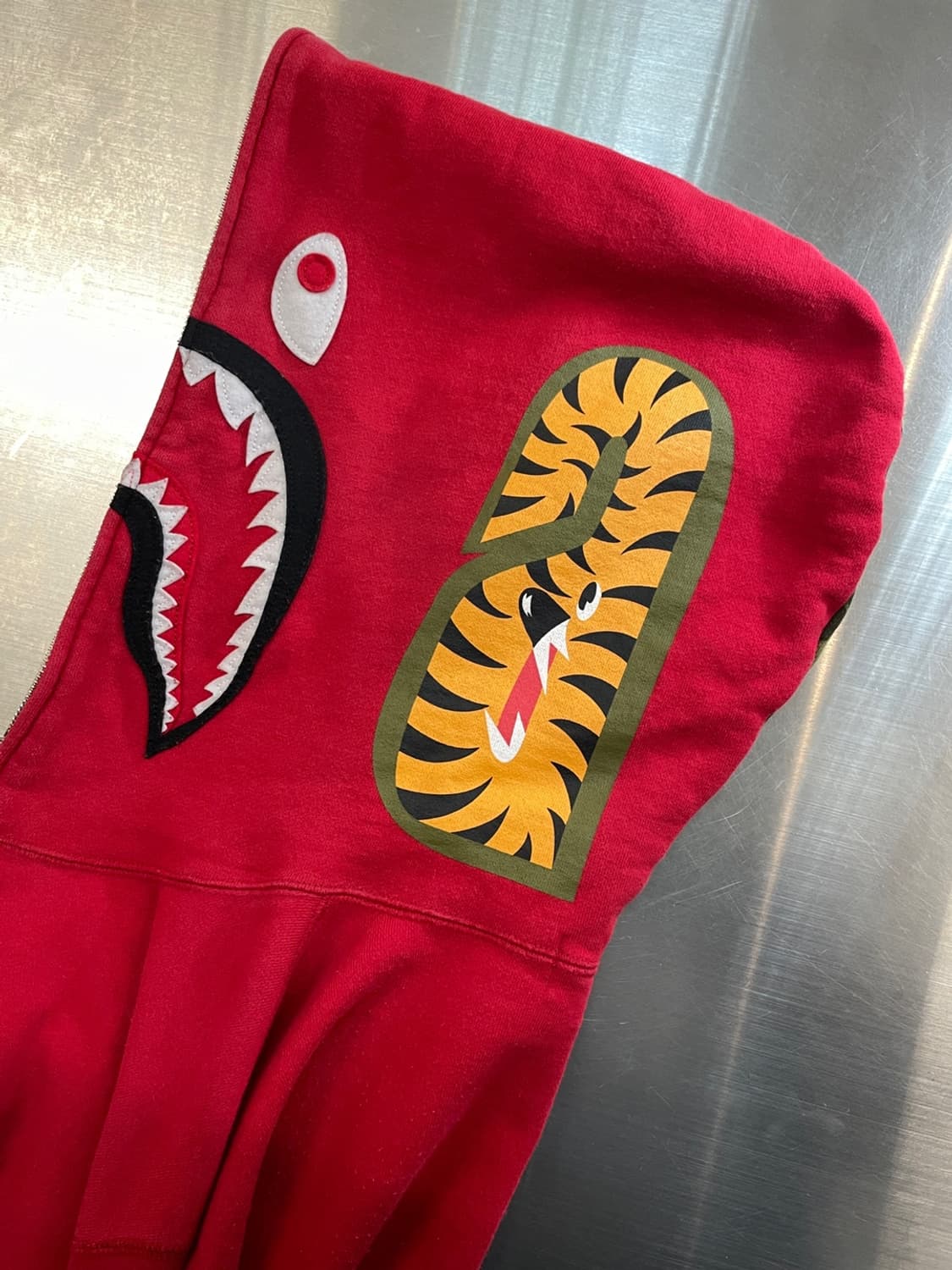 베이프 레드 카모 샤크 풀 집업 후디 상품이미지2