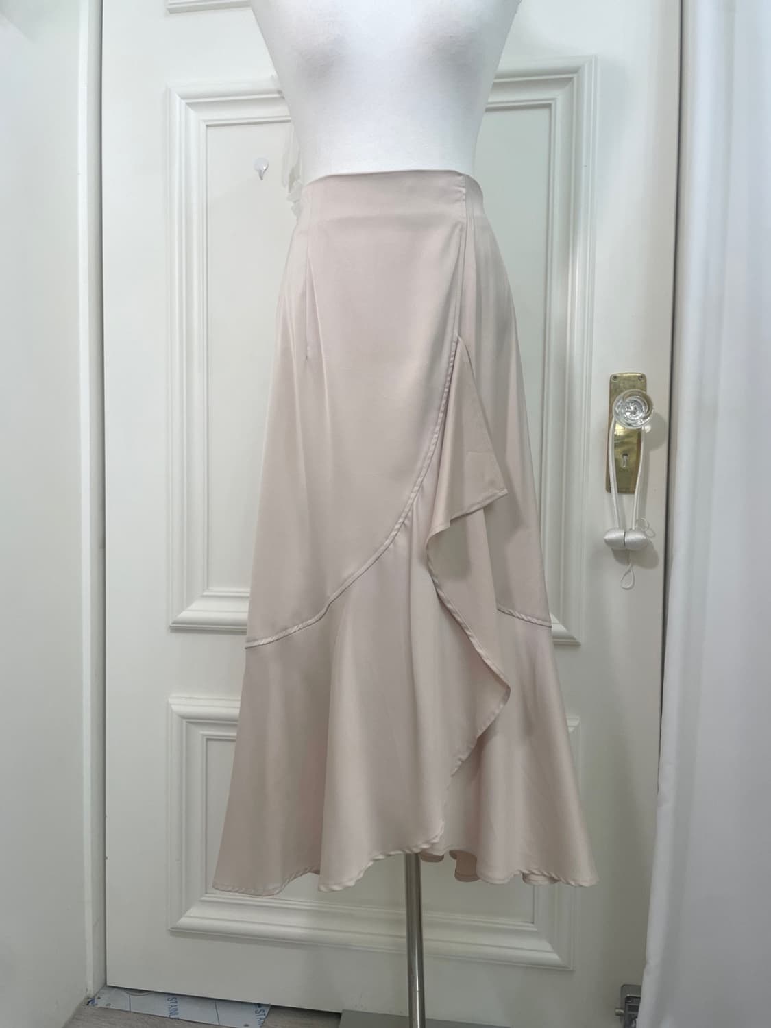 pink beige ruffle back banding long skir 상품이미지5