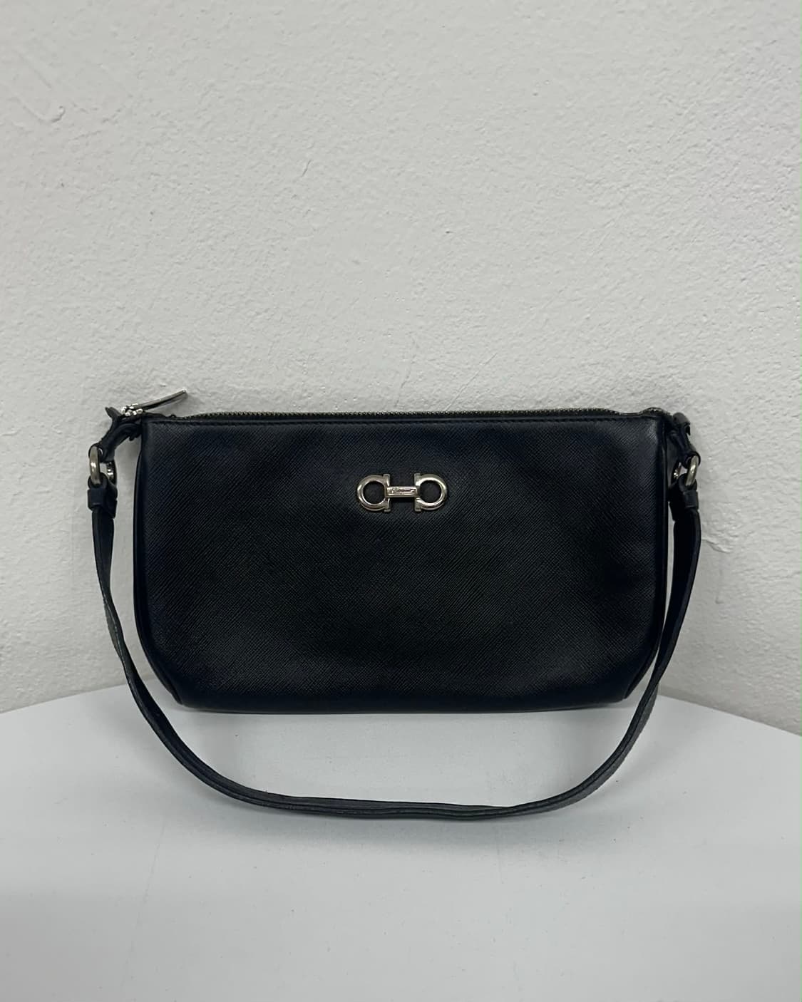 페라가모 은장 간치니 미니백 상품이미지1