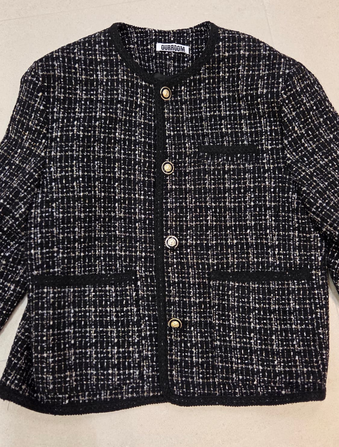 OURROOM 블랙 트위드 자켓 남자. 미착용 상품이미지1