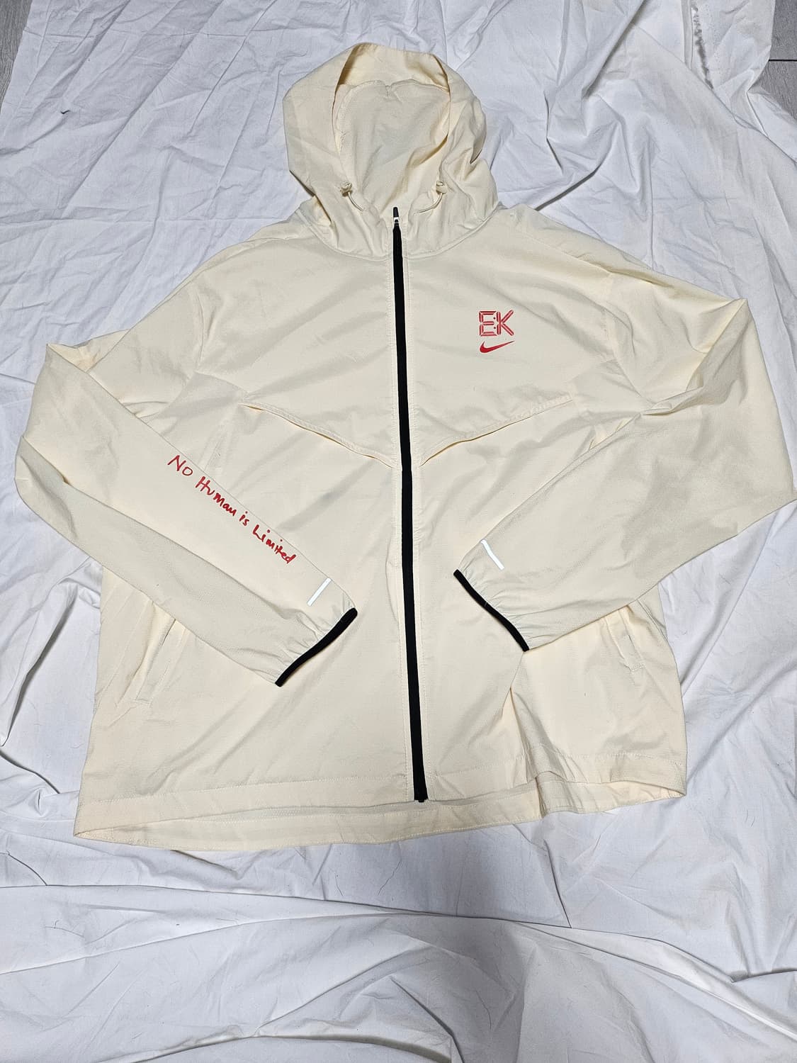 나이키 EK 드라이핏 킵초게 윈드러너 코코넛 XXL 상품이미지1