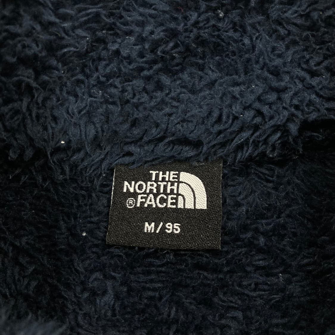 노스페이스 네이비 컬러 스몰 로고 플리스 자켓 상품이미지3